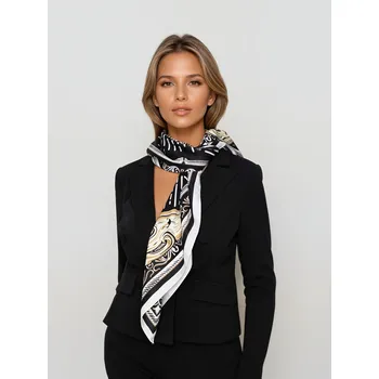 Šátek Classic Scarf Černý šátek se vzorem antických ornamentů meandr 90 cm čtvercový