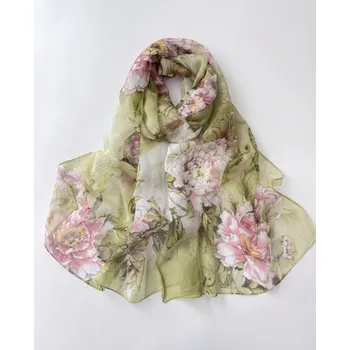 Šála B-TOP Dámský hedvábný šátek s růžovými květy - zelená/ růžová