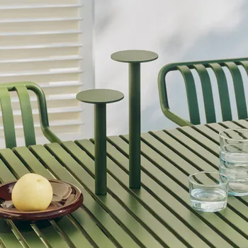 Venkovní osvětlení HAY LED stolní lampa na baterie HOST PORTABLE, olivově zelená, 30 cm, IP44 1 x 2 W LED - Doprava zdarma