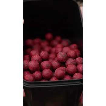 Boilies Nikl Ready boilie Gigantica Attractive - bal. 900g, 18mm