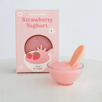 Tiny Harlow: Kouzelná miska na krmení panenek – Jogurt Jahoda