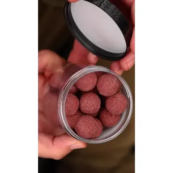 Boilies Nikl Criticals boilie Strawberry 250ml - 24mm