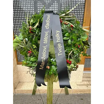 Smuteční dekorace Květiny Strašnice věnec Lesní klid 60 cm