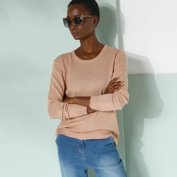 Dámská móda Jednobarevný pulovr s kulatým výstřihem béžová 38/40