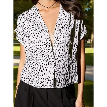 Sinsay - Viskózová košile s&nbsp;krátkými rukávy - černá - 278FI-99P - 278FI-99P-S