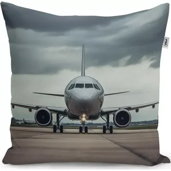 Dekorativní polštářek Dekorační polštář Letadlo na ranveji - Sablio - 50x50 cm