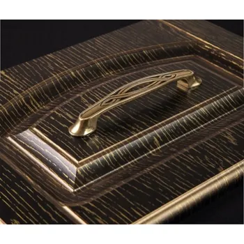 Nábytkové kování Nábytková úchytka retro zlatá antik 96 mm - dekorativní klasický design