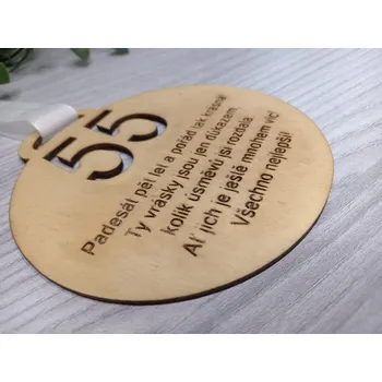 Žertovný předmět Dekohra.eu Dřevěná medaile k 55. narozeninám pro ženu