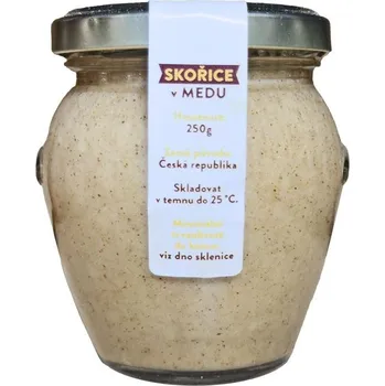 Skořice v medu (250 g) Včelařství Kvasnička