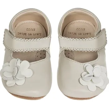 Capáčky LAIT ET MIEL Kožené capáčky s gumovou podrážkou sandálky šedé s květinou 18-24 měsíců Šedá 23-24