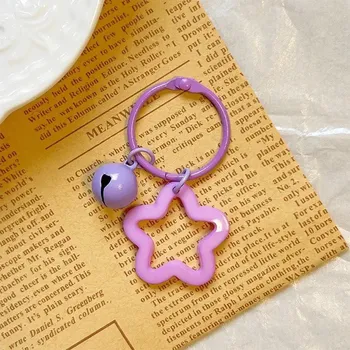 Barevná kovová klíčenka s hvězdičkou | přívěšek na klíče - fialová