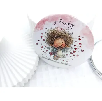 Amorek se srdíčky, placka se spínacím špendlíkem, 1 kus - 44 mm