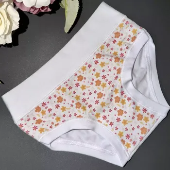 Dívčí kalhotky ALVADA B9714 bianco 9/10 (Velikost 134)