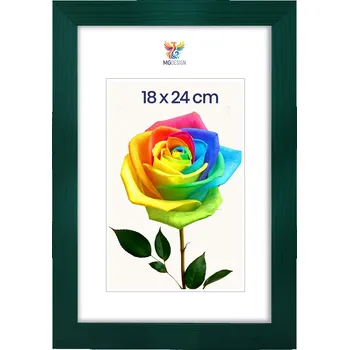 Obraz Rámeček na fotografie 18 x 24 cm zelený, z přírodního dřeva