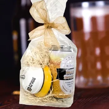 Dárková krabička Balíček pro pivaře S – pivní ponožky a svolávač na pivo – Darot