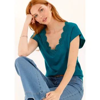 Jednobarevné tričko s výstřihem do V lemovaným macramé petrolejová 34/36