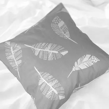 Povlak na polštářek Polášek Bavlněný povlak na polštářek - Bílá peříčka | 40 x 40 cm