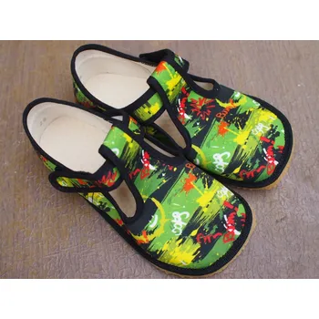 Chlapecké bačkory Beda Přezůvky barefoot - Graffiti (BF 060010/W) Velikost: 37