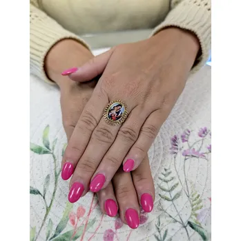 Prsten Zlatý dámský prsten zdobený madonou Velikost prstenu: 60, Váha: 3,20 g, Ryzost: 14kt (585/1000)