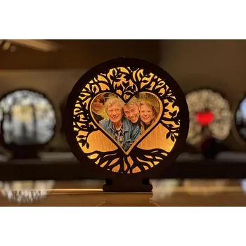 Obraz Li-Go Foto rámeček "Strom života srdce" 20x22cm s podsvícením provedení povrchu: dub světlý, varianta foto rámečku: s podsvícením do sítě 230V