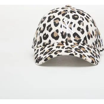 Kšiltovka Kšiltovka New Era 9FORTY MLB Leopard Midi New York Yankees Camel Universal