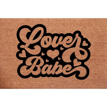 Valentýnská kokosová rohožka ke dveřím s nápisem Lover Babe