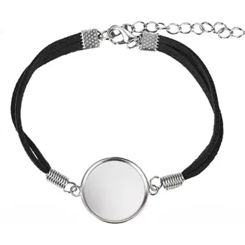 Náramek s kovovým lůžkem