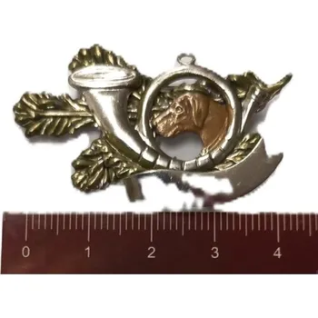 Odznak Trubka a hlava psa - barevný