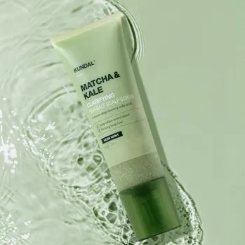 KUNDAL - Matcha & Kale Clarifying Sea Salt Scalp Srub - Čisticí peeling na pokožku hlavy s mořskou solí, matchou - 200 ml