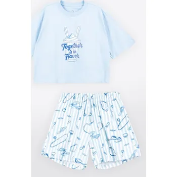 Dívčí pyžamo Reporter Young | Dívčí světle modré bavlněné pyžamo s letním potiskem a nápisem „Together is in Flavor“ - Barva SVĚTLE MODRÁ, Velikost 152/158 261-0998G-19-420-1