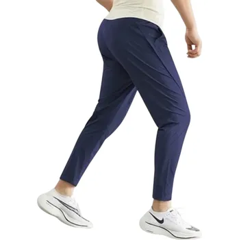 Pánské oblečení Pánské tepláky jednobarevné s kapsami polyester Pohodlné a stylové pro volný čas a sport tmavě modrá S