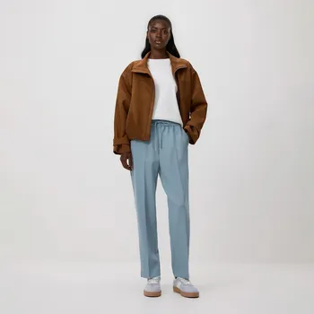 Dámské kalhoty Reserved - Kalhoty s&nbsp;nažehlenými puky - světle modrá - 180IS-50X - 180IS-50X-XS