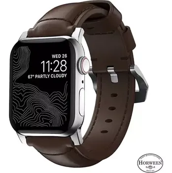 Oblečení a móda Nomad Traditional Band kožený řemínek se stříbrnými detaily pro Apple Watch Ultra (49mm) 8/7 (45mm)/6/SE/5/4 hnědá (NM1A4RST00)