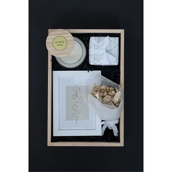 Dárkový potravinový koš Dárkový box s fotorámečkem a vlastní fotkou – Ateliér Memories