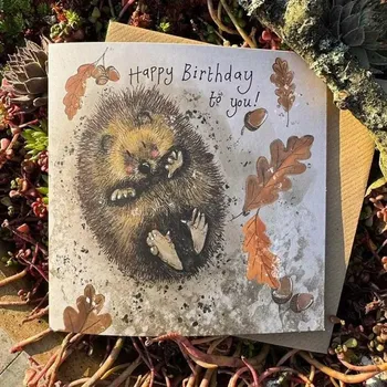 Narozeninové přání Ježek s batůžkem na zádech, s kraftovou obálkou