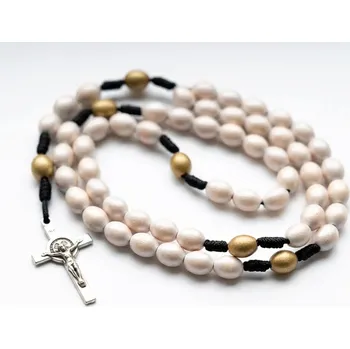 Růženec Mnišky kazatelského řádu, Uherský Brod Růženec z dřevěných korálků - 2 různé kombinace barev Kombinace barev: Modrá + bílá + zlatá