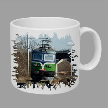 Moon River hrnek s lokomotivou vlakem 182 041-4 obsah 330 ml