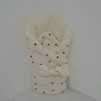 Zavinovačka Pro útulný domov Zavinovačka mušelínová Berušky smetanové Rychlozavinovačka: s mašlí bez suchého zipu