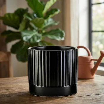 Obal na květináč Rýhovaný obal na květináč MONDEX NEVA 18 × 18 × 16 cm černý