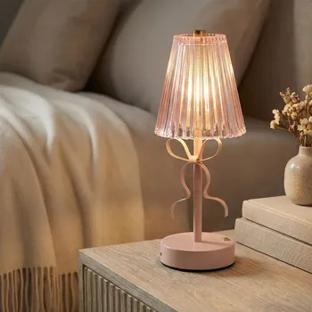 Lampička LED lampička USB s mašlí MONDEX PINKY 11,5 × 9 × 29 cm růžová