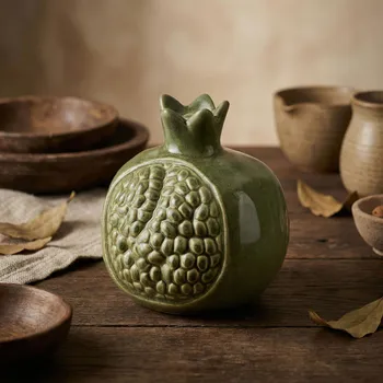 Figura Granát MONDEX SAGGIO 12×12×13 cm zelená