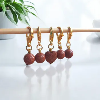 Nástroj na niť a příze Annie's Knit Značkovač z přírodních minerálů – sluneční kámen