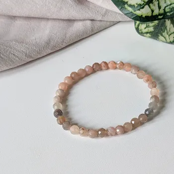 Krejčovské nůžky Annie's Knit Náramek z minerálů –⁠⁠⁠⁠⁠⁠ sluneční kámen fasetovaný 6 mm