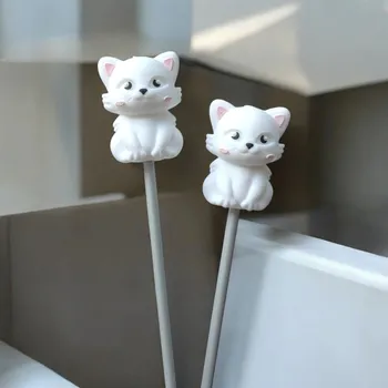 Nástroj na niť a příze Annie's Knit Zarážky na jehlice – bílé kočky