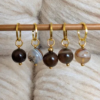 Nástroj na niť a příze Annie's Knit Značkovač Minerals –⁠⁠⁠⁠⁠⁠ hnědý přírodní proužkatý achát