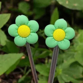 Nástroj na niť a příze Annie's Knit Zarážky na jehlice – květina Barva: Zelená