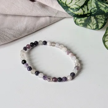 Krejčovské nůžky Annie's Knit Náramek z minerálů –⁠⁠⁠⁠⁠⁠ lepidolit fasetovaný 6 mm