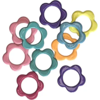 Nástroj na niť a příze Annie's Knit Kovová značkovací kytička 6 ks