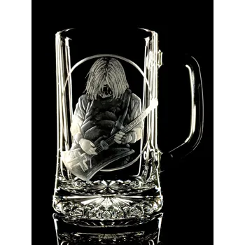 Sklenice půllitr, motiv rockový kytarista - ručně ryté (broušené) dárková krabička, dárek pro hudebníka