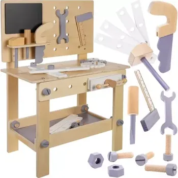 Dřevěný pracovní stůl s nářadím